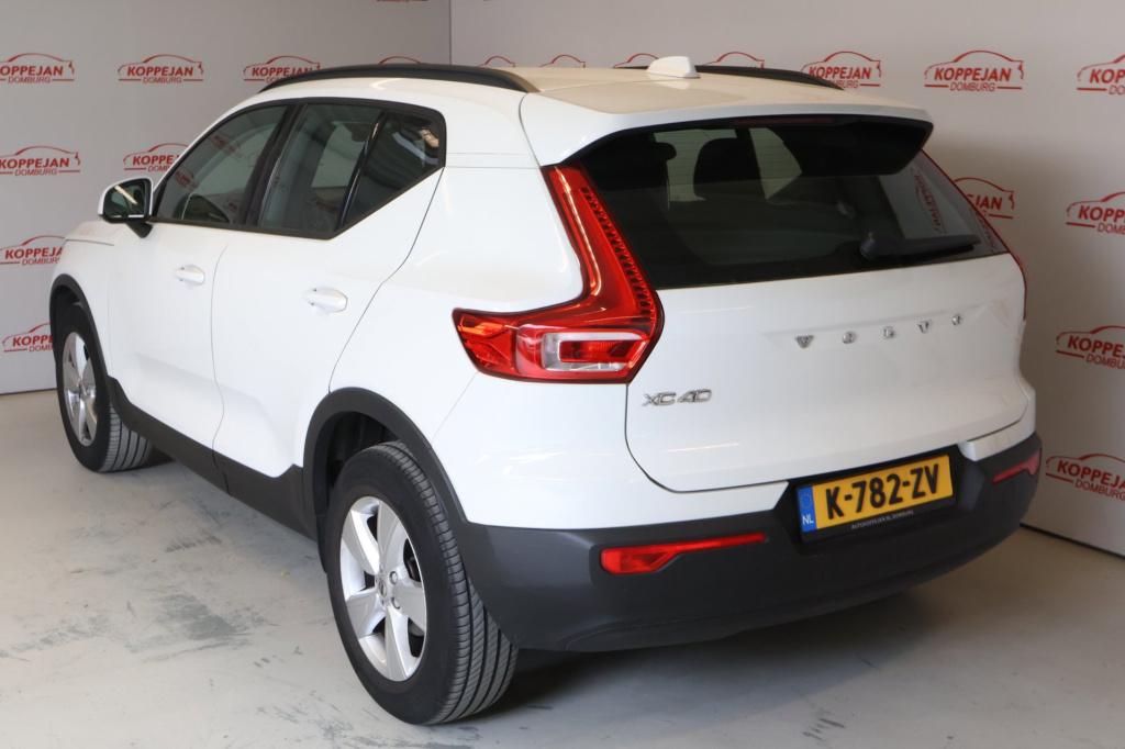 Volvo XC40 1.5 t2 momentum core nl auto, appconnect, pdc achter,