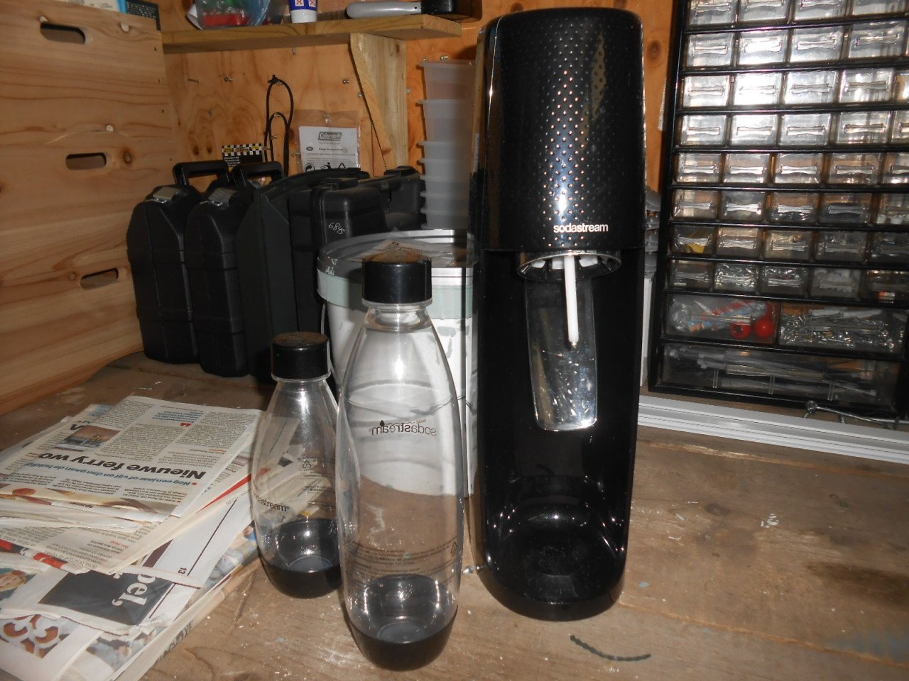 Sodastream, apparaat met grote en kleine fles. Zonder gascilinder