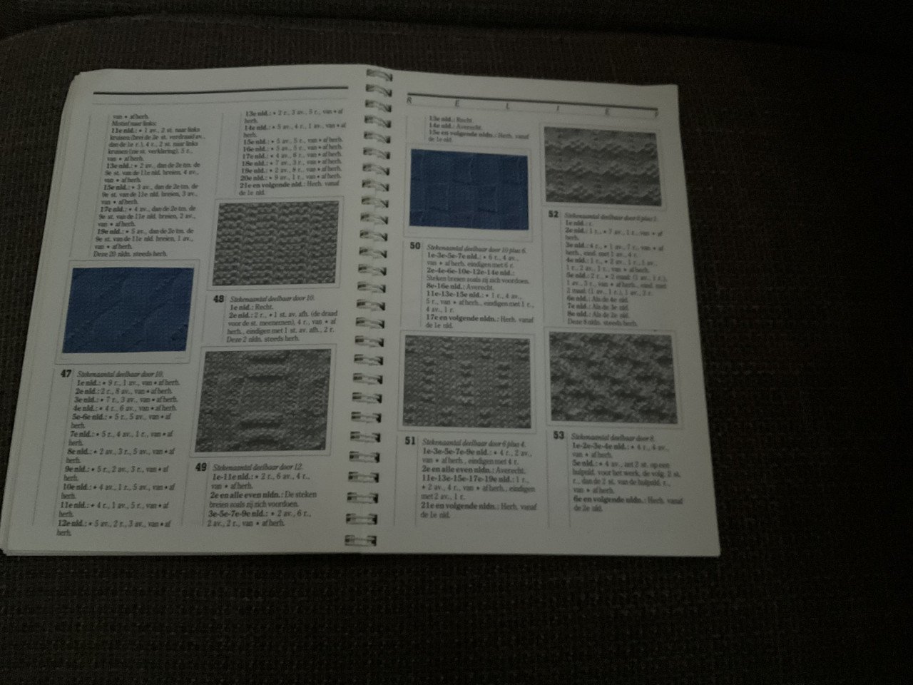 Breistekenboek en breinaalden en toebehoren