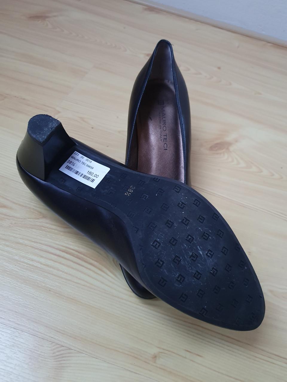 Zwarte pumps