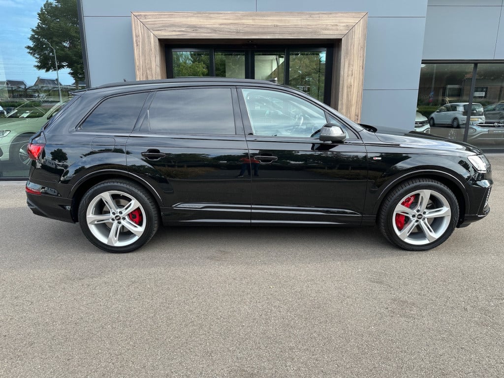Audi Q7 55 tfsi e quattro pro line s-line | panoramadak | luchtvering | tre