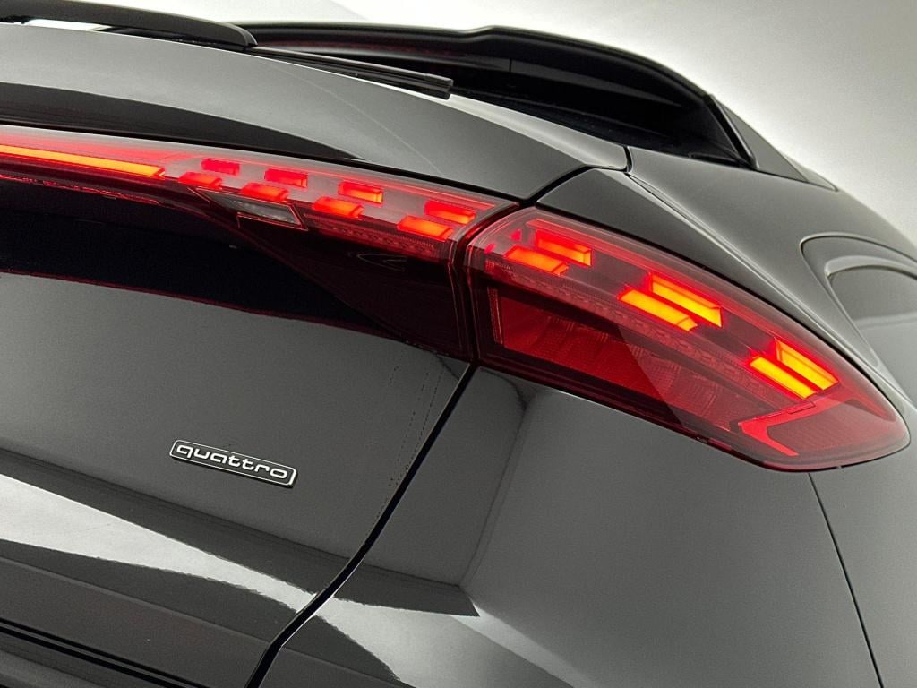 Audi Q5 sportback s edition competition e-hybrid 270 kw / 367 pk spo