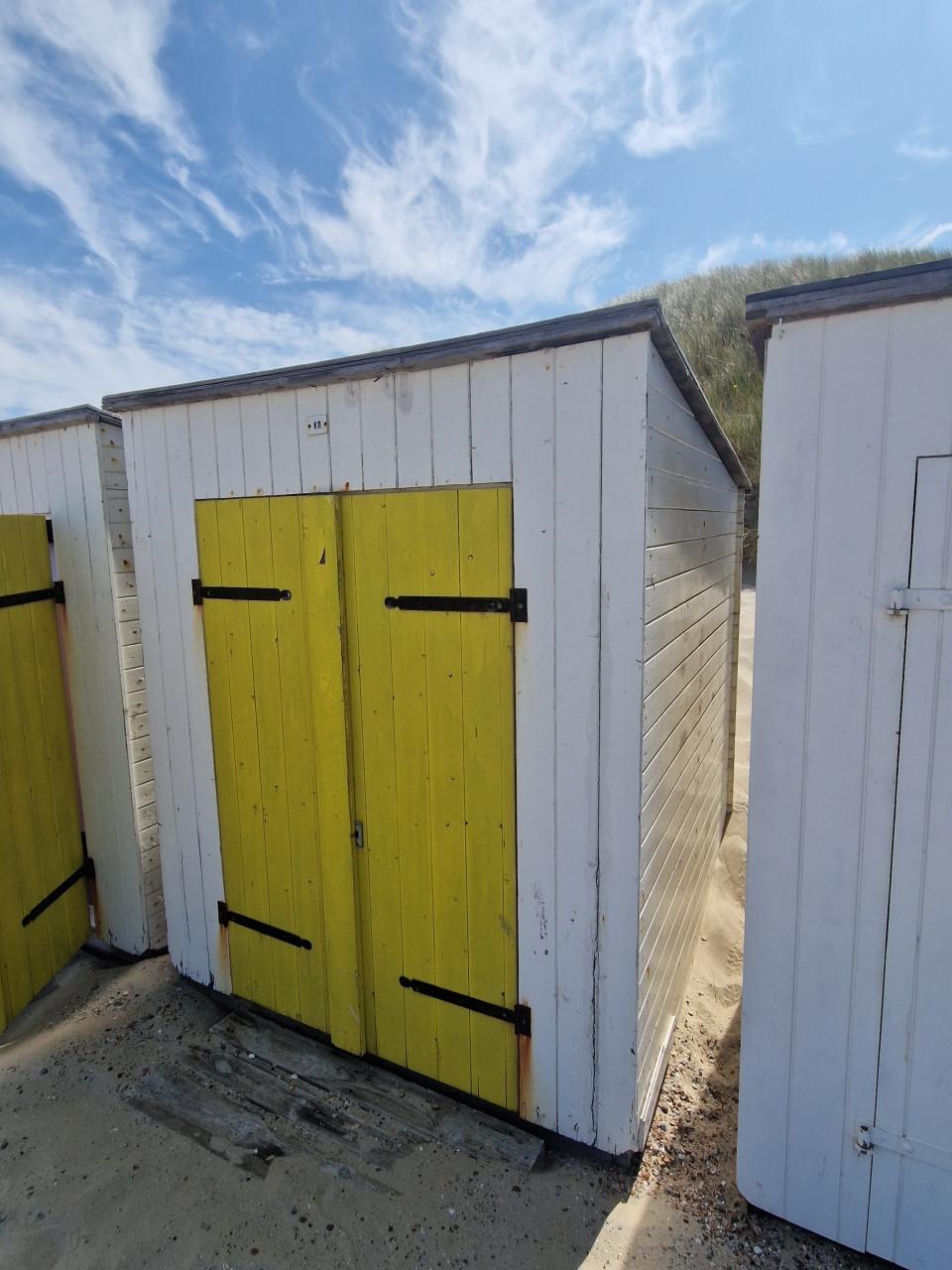 Strandhuisje te huur of te koop!