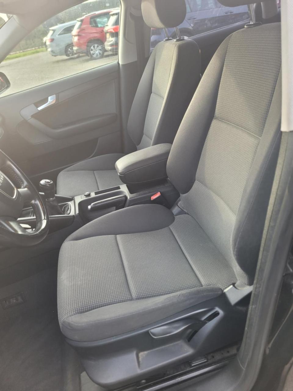 Audi A3 sportback 1.6 fsi attraction