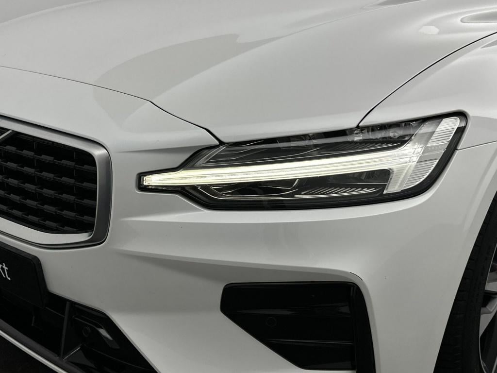 Volvo S60 t4 190pk r-design| 360camera| trekhaak| adap.cruise