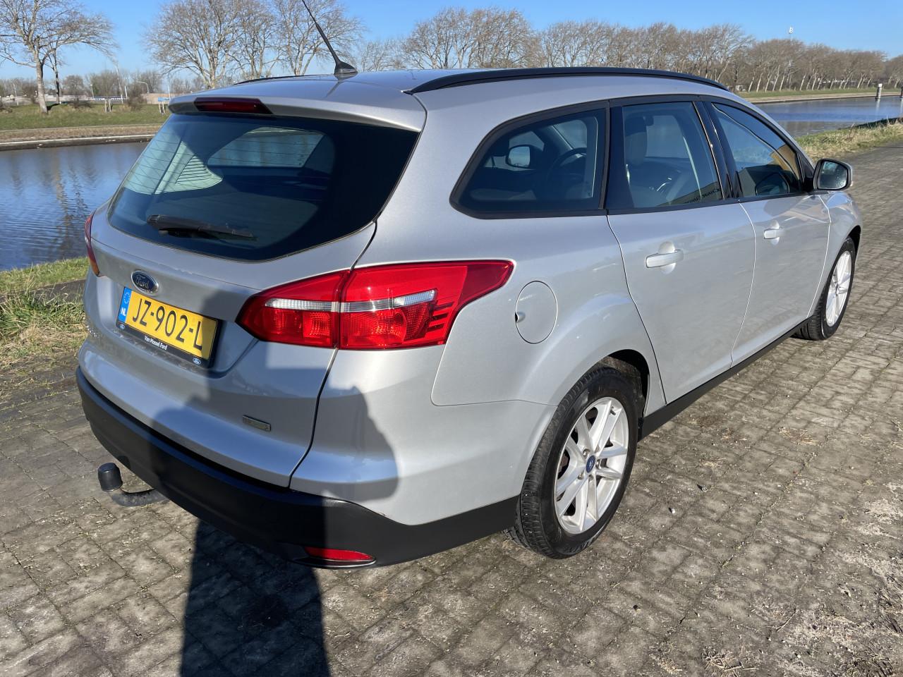 Ford focus 1.0 ecoboost station2016