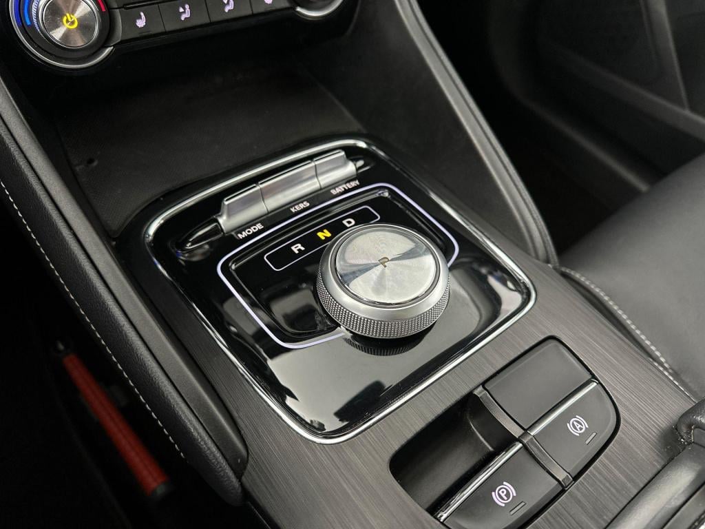 MG Zs Ev mg luxury 45 kwh mg zs ev luxury 45 kwh | panoramadak | navigatie 