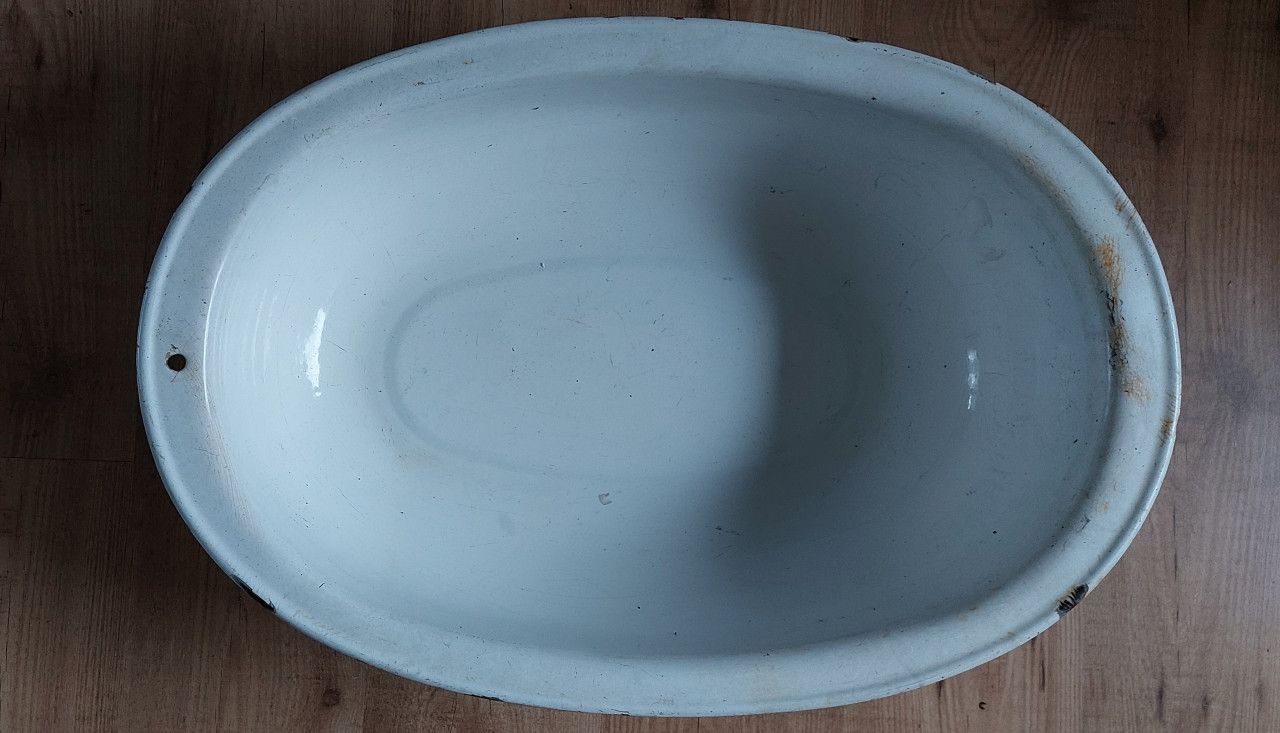 Vintage Wit emaille kinderbadje 70x47 cm.