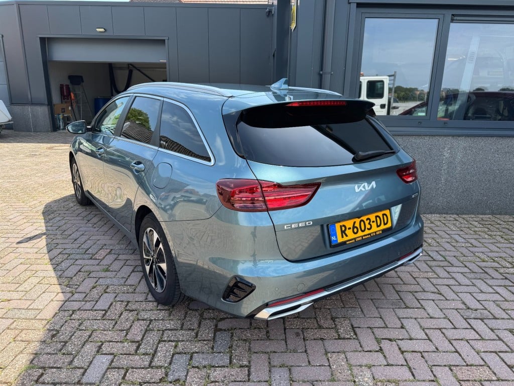 Kia Cee'd 1.6 gdi phev dynamic plusline