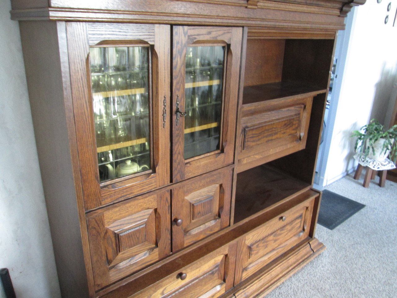 Eiken wandkast