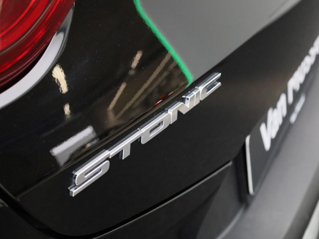 Kia Stonic 1.0 t-gdi mhev dynamicplusline | lmv | navigatie | parkeer senso