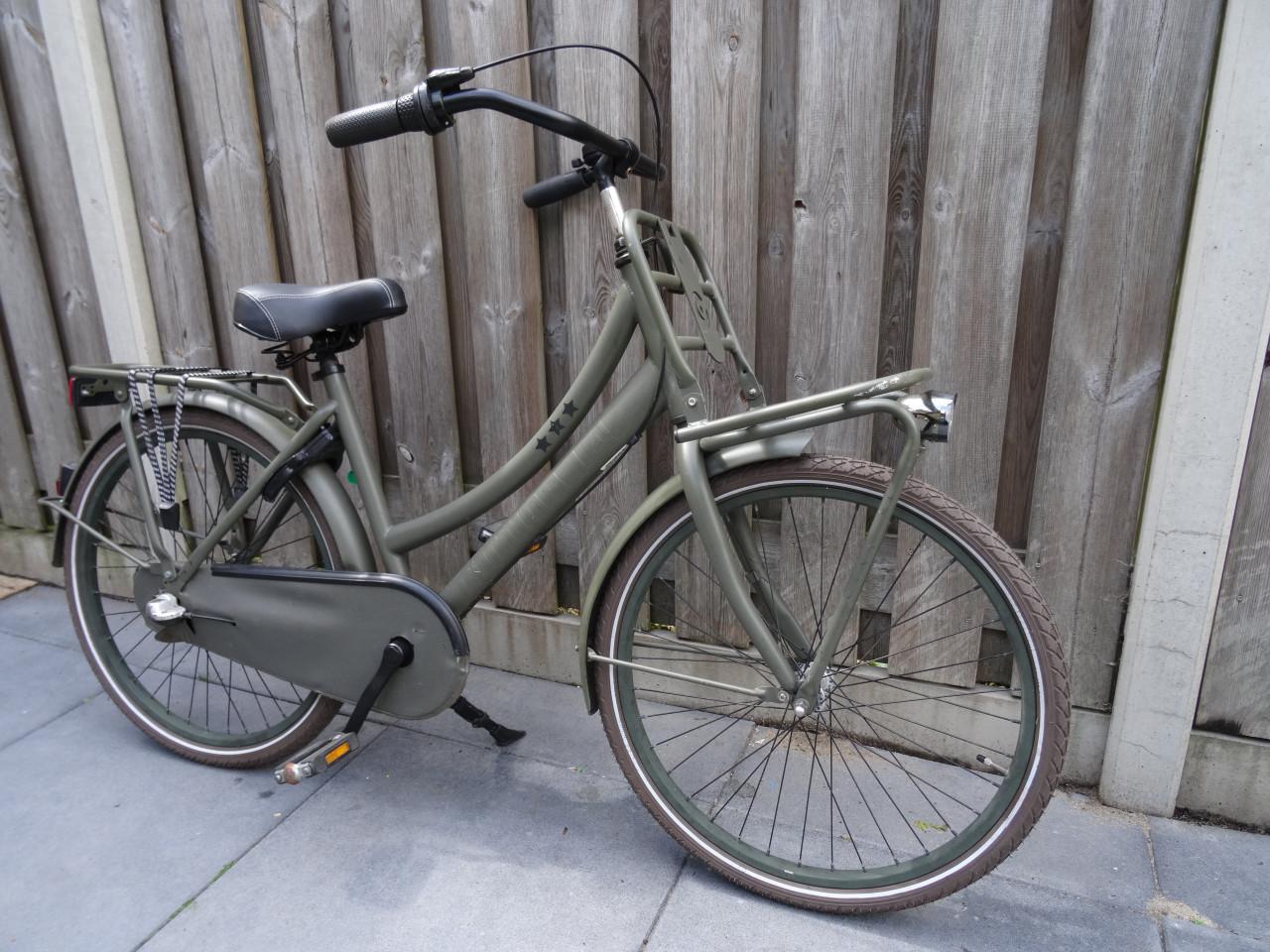 🚲 Stoere meisjesfiets 24 inch – legergroen – 3 versnellingen