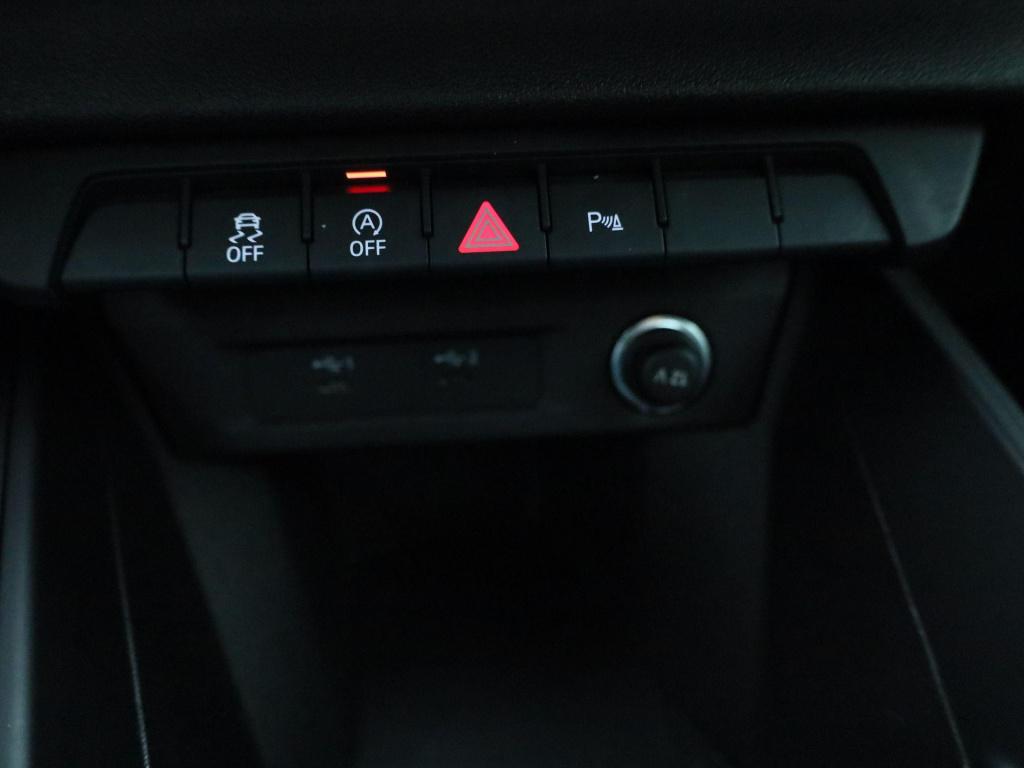 Audi A1 Sportback 25 tfsi pro line | apple carplay / android auto | navigat