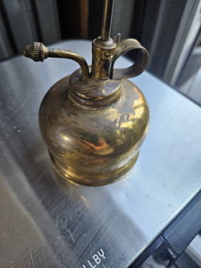 Leuk vintage messing olie of plantenspuit gemerkt PALM trade mark...