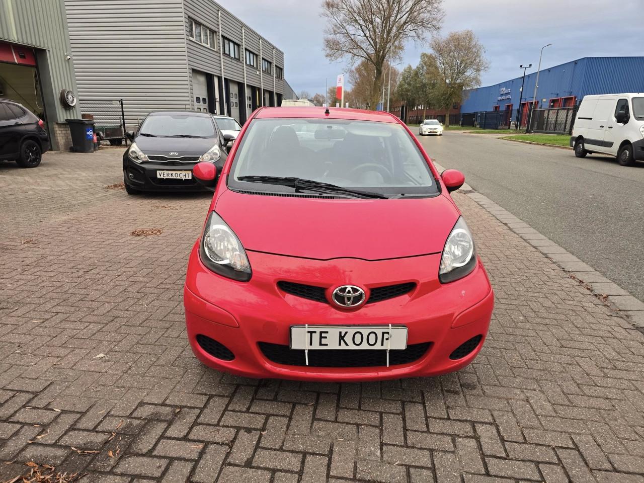 Toyota Aygo 1.0 – 2009 – Slechts 143.139 km!