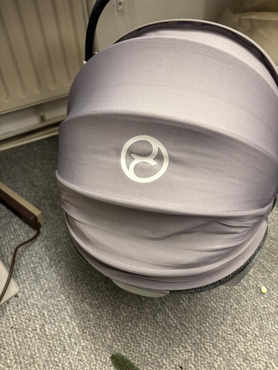 Cybex met 360 isofix base