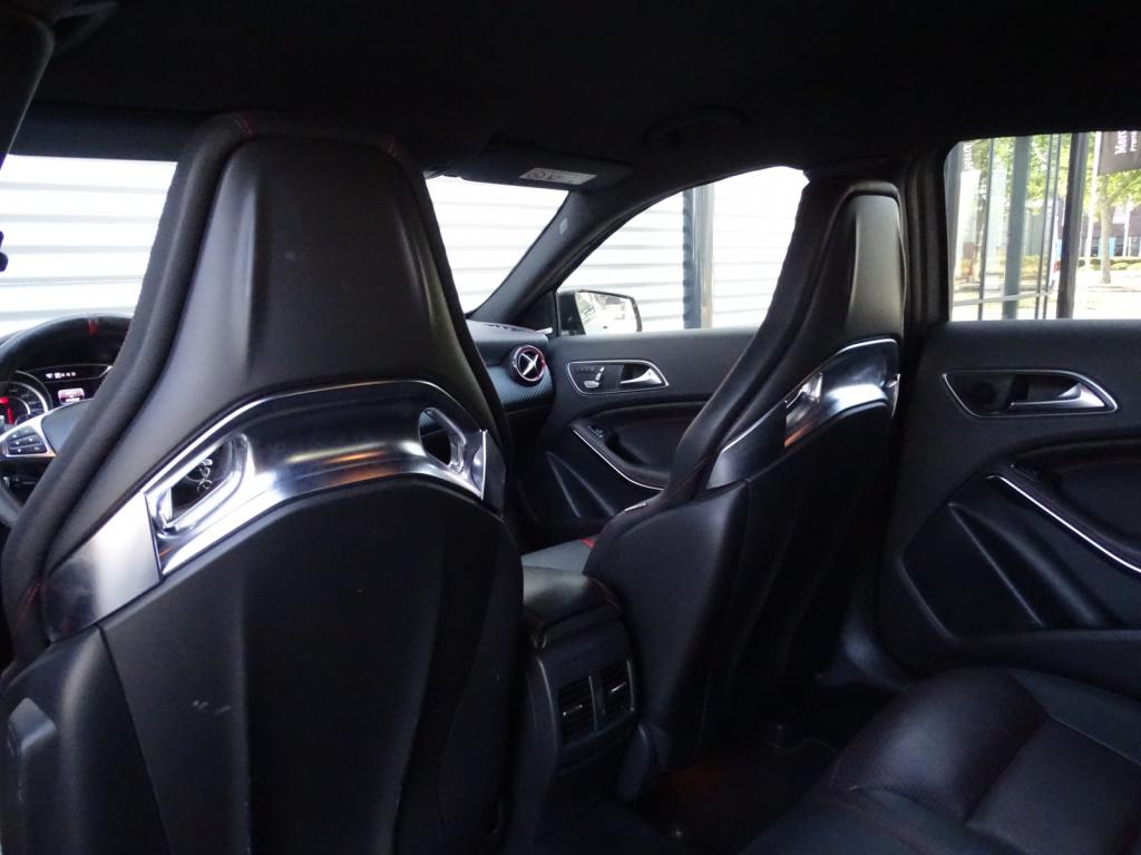 Mercedes-Benz A-Klasse amg 45 4matic | schaalstoelen | designo mountaingrij