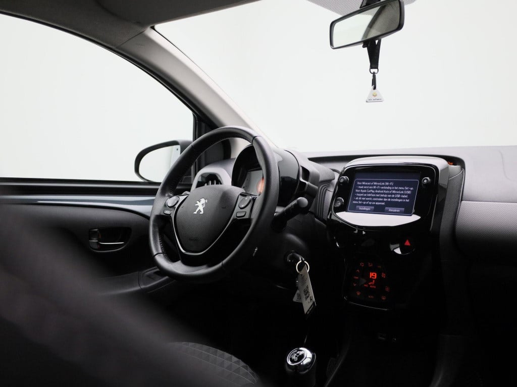 Peugeot 108 1.0 e-vti allure | lmv | climate control | dab | apple carplay 
