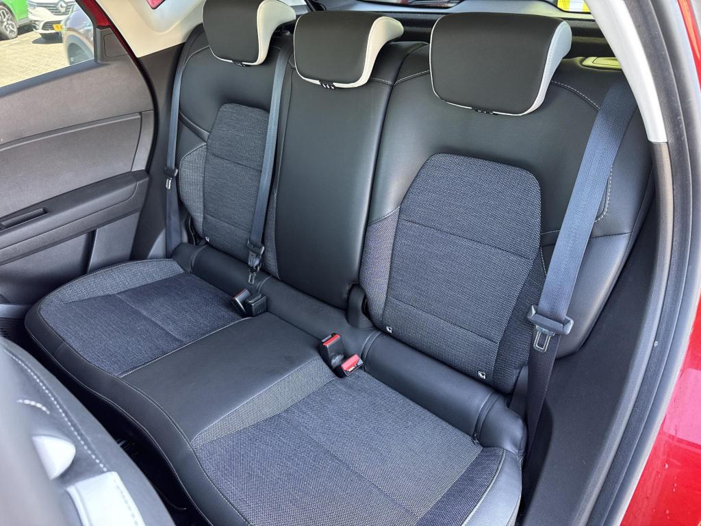 Renault Captur 1.6 e-tech plug-in hybrid 160 intens camera, p-sensoren voor