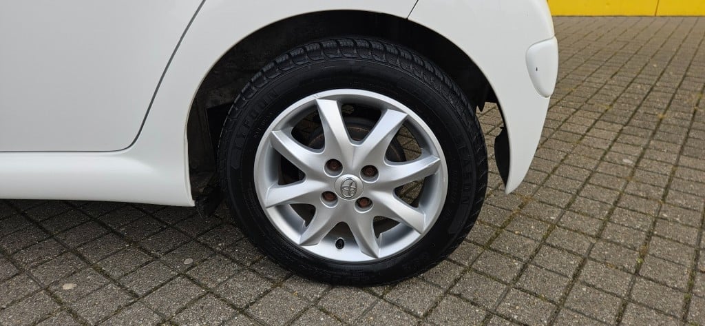 Toyota Aygo comfort 5drs airco / nl auto / apk 06-2026 / garantie