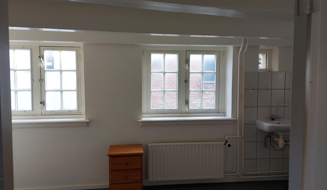 Te huur: lichte kamer in centrum Goes