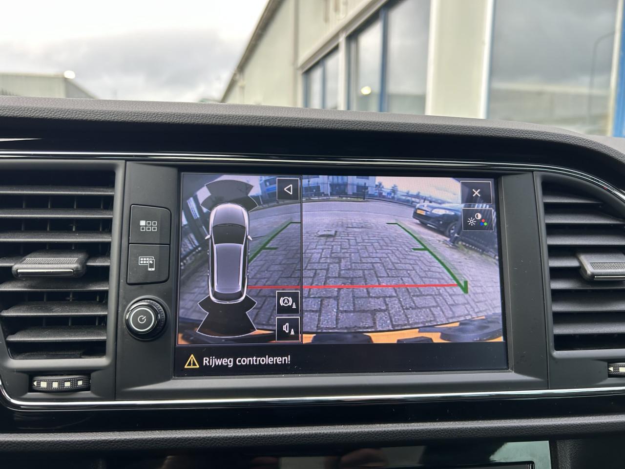 Seat Leon Cupra ST 300 4Drive |PANO|DSG|LANE ASSIST|CAMERA