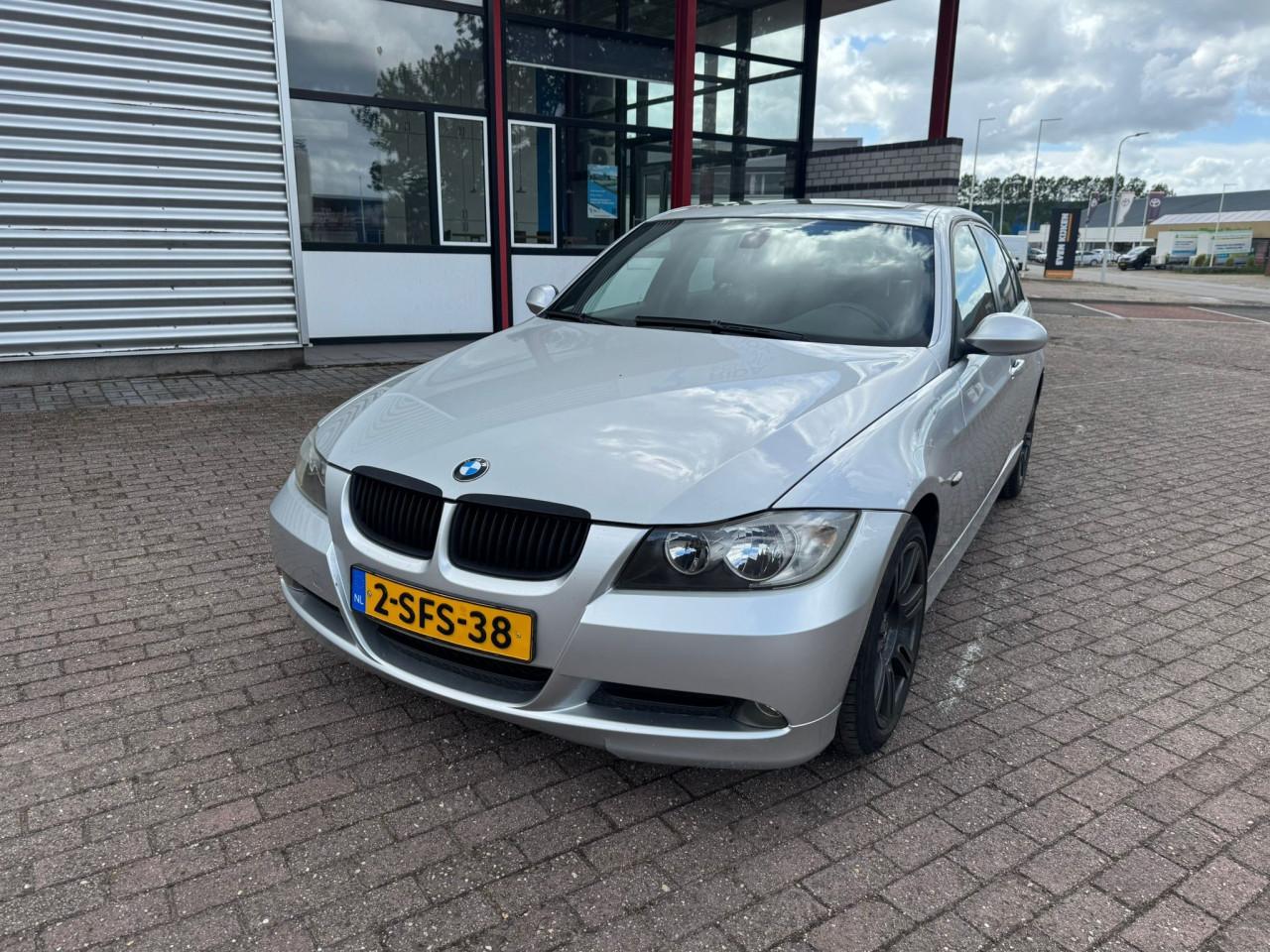 Bmw 318 bj 2008  2750 euro