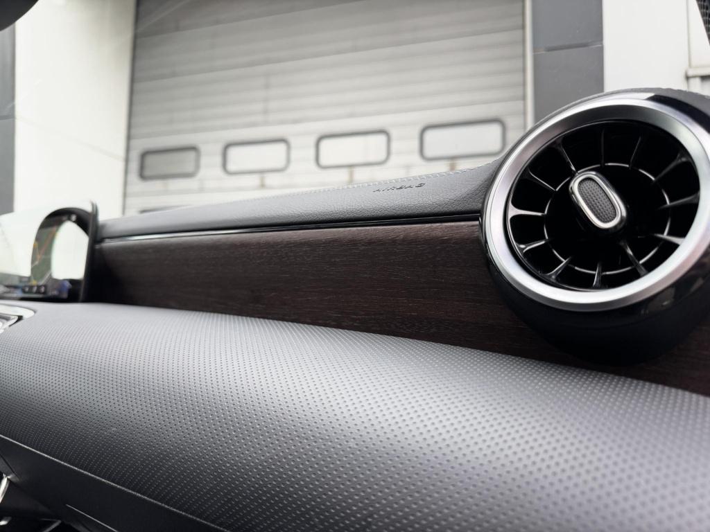 Mercedes-Benz Cla shooting brake 250 e luxury line soh 97% rijassistentiepa