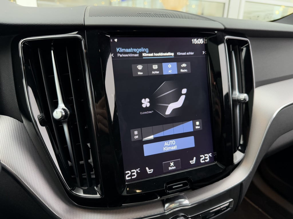 Volvo XC60 b5 264pk r-design| panodak| adap.cruise| 360camera| h&k sound