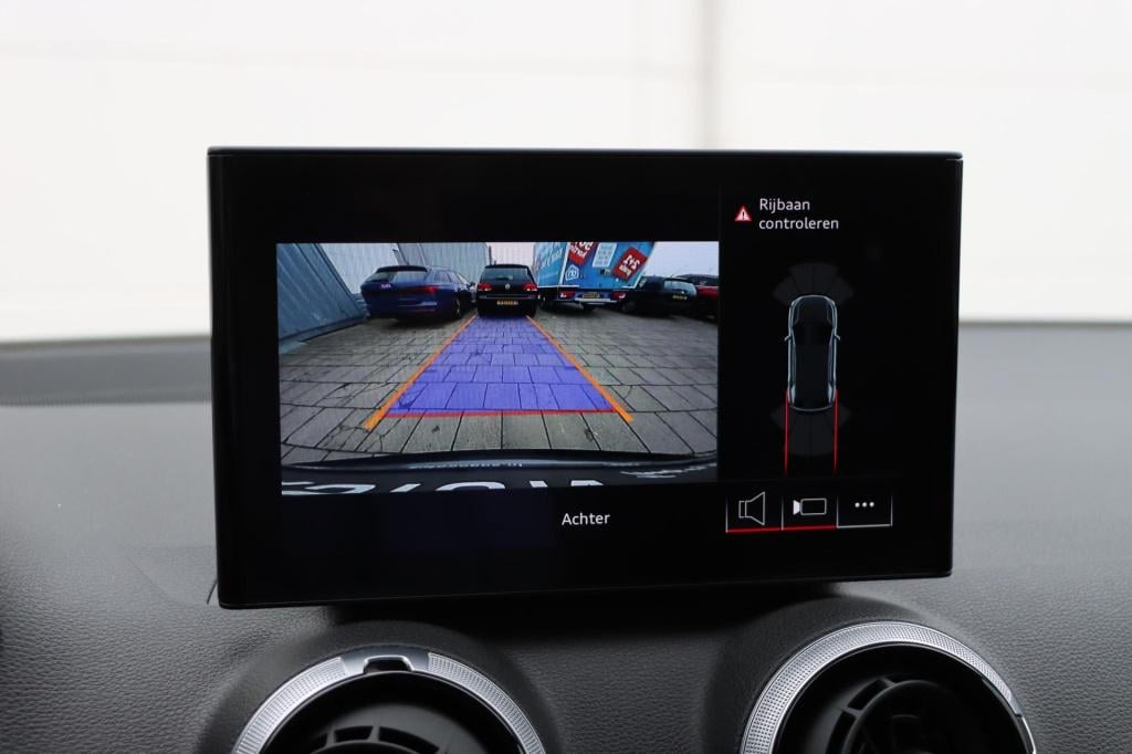 Audi Q2 35 tfsi s edition 150pk s tronic s-line | stoelverwarming | camera 