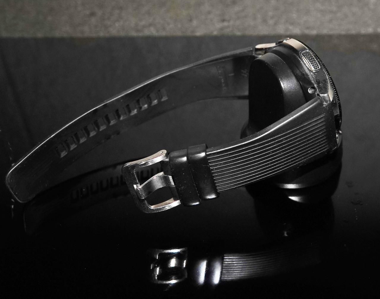 Samsung Galaxy watch 46 mm, R-800 met veel functies +oplader