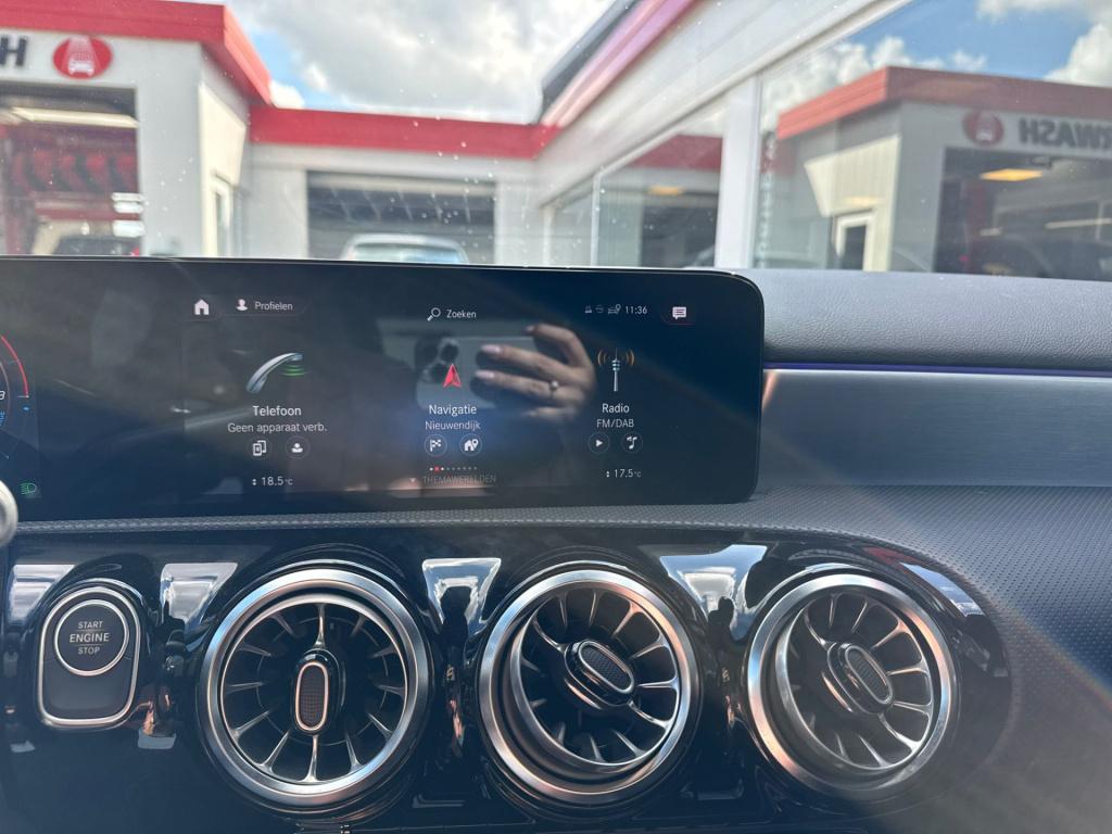 Mercedes-Benz A-Klasse 250 e business solution amg limited