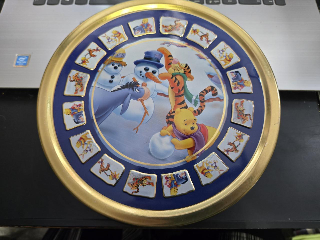 Verzamelblik van Disney's Winnie de Poeh uit de 'Collectors Series'. 12/24