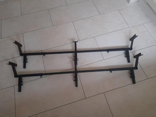 Poten set  voor 2 persoons bed van 140/160/180 breed (verstelbaar) i.g.st.