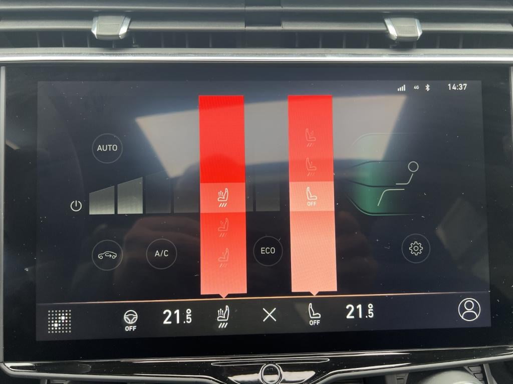 Lynk & Co 01 1.5 261pk phev , 360gr camera , pano dak , stuur en stoel verw