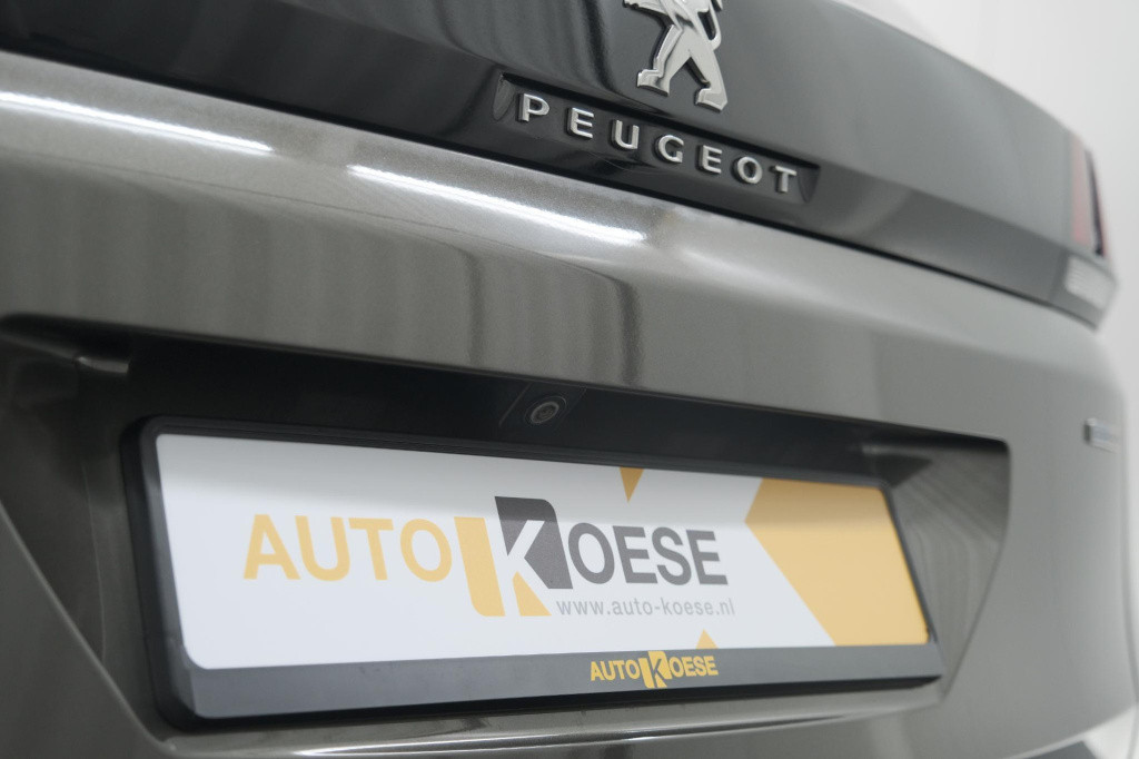 Peugeot 3008 puretech 130 eat6 allure | camera | navigatie | apple carplay 