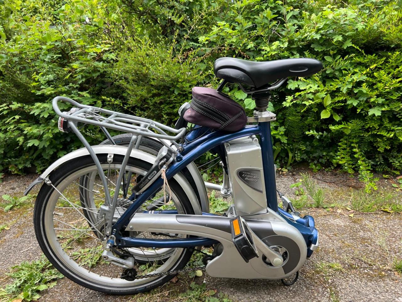 Mijn electrische vouwfiets van het Zwitserse merk FLYER bied ik te koop aan