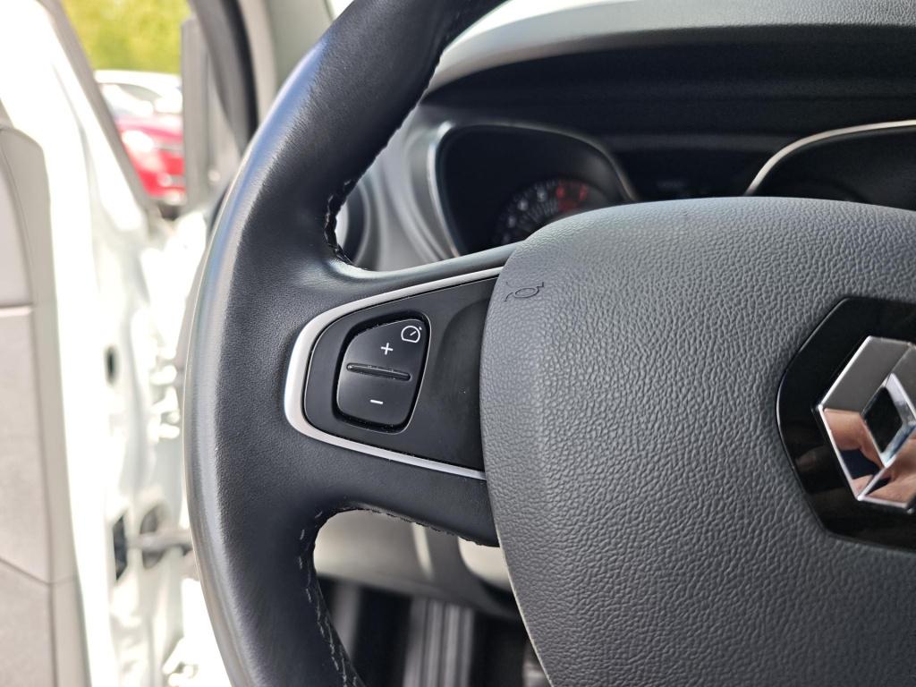 Renault Captur 1.2 tce intens incl. trekhaak!