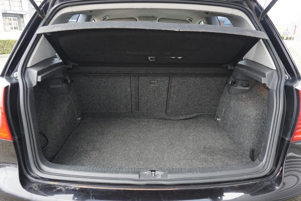 Volkswagen Golf 1.6 fsi comfortline climate / cruise / elektr. ramen / lm v