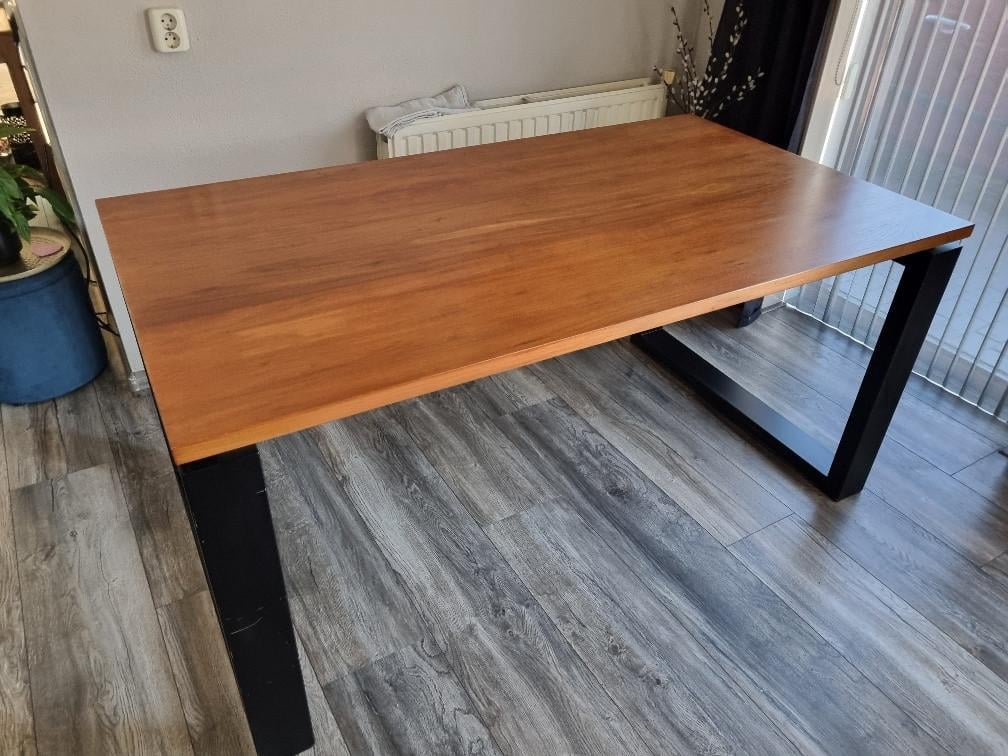 Eetkamertalel