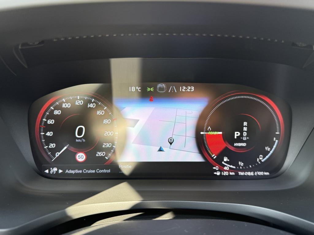 Volvo V60 t6 340pk recharge inscription| full options ! trekhaak