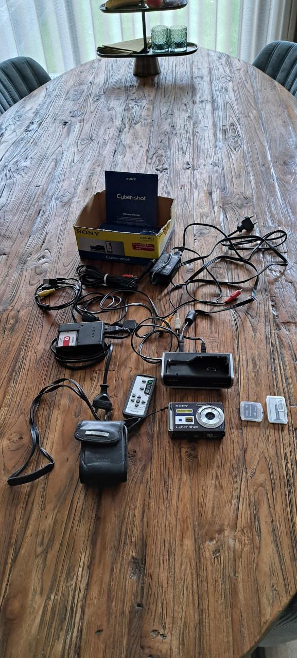 Sony syber shot DSC-W85