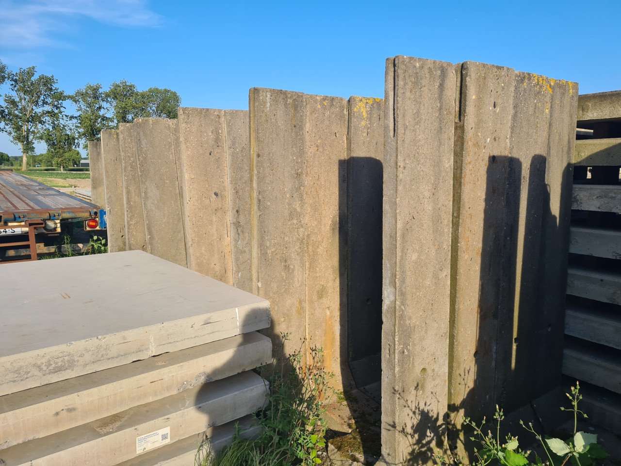 Beton elementen keerwanden L-steunen afscheidingen