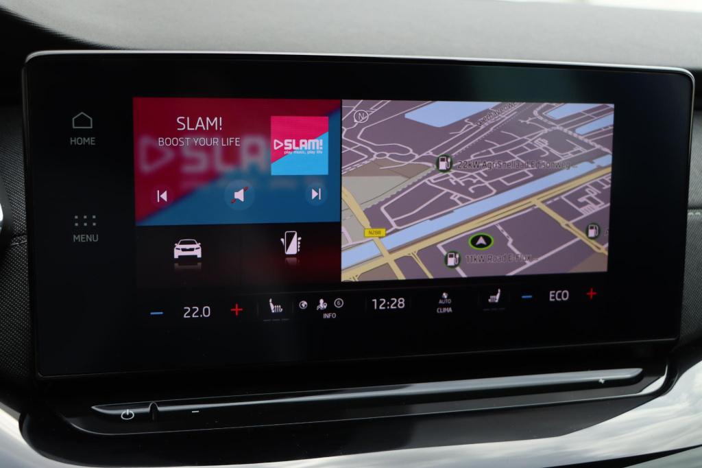 Skoda Octavia combi 1.4 tsi iv phev sportline business | soh 91,1% |