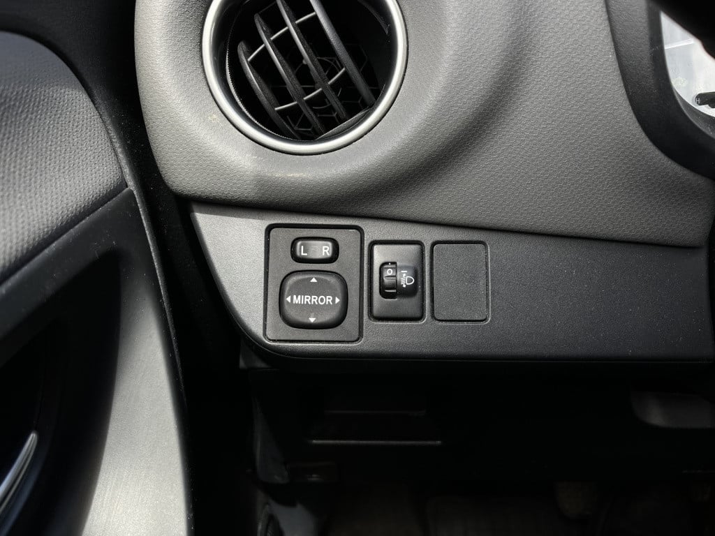 Toyota Yaris 1.5 hybrid dynamic | navi | camera |