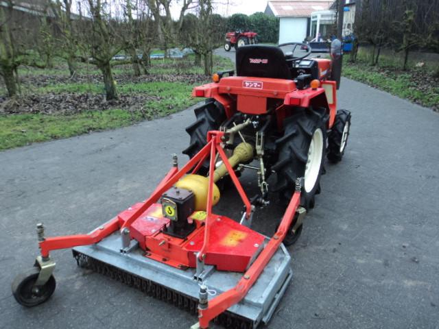Yanmar F15 met maaier