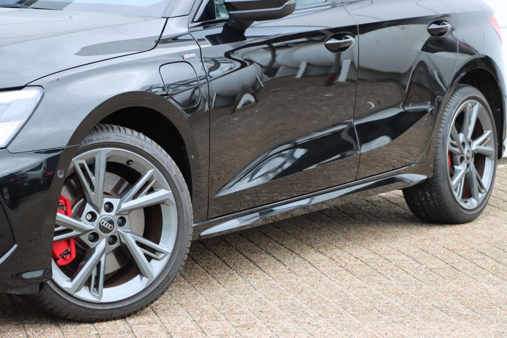 Audi A3 sportback 45 tfsi e s edition competition 245pk s-tronic