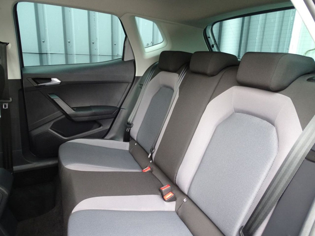 Seat Arona 1.0 tsi xcellence business intense trekhaak