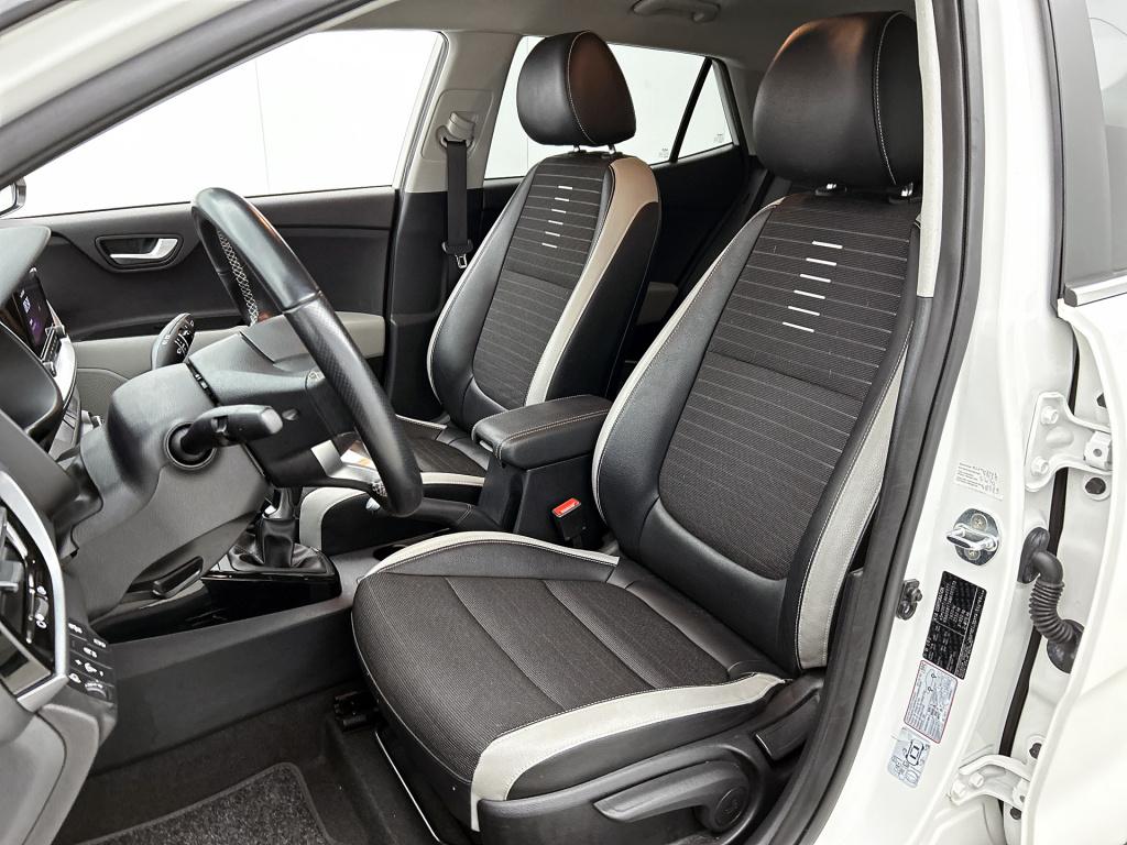 Kia Stonic 1.0 t-gdi mhev dynamicplusline | trekhaak | navigatie | climate 