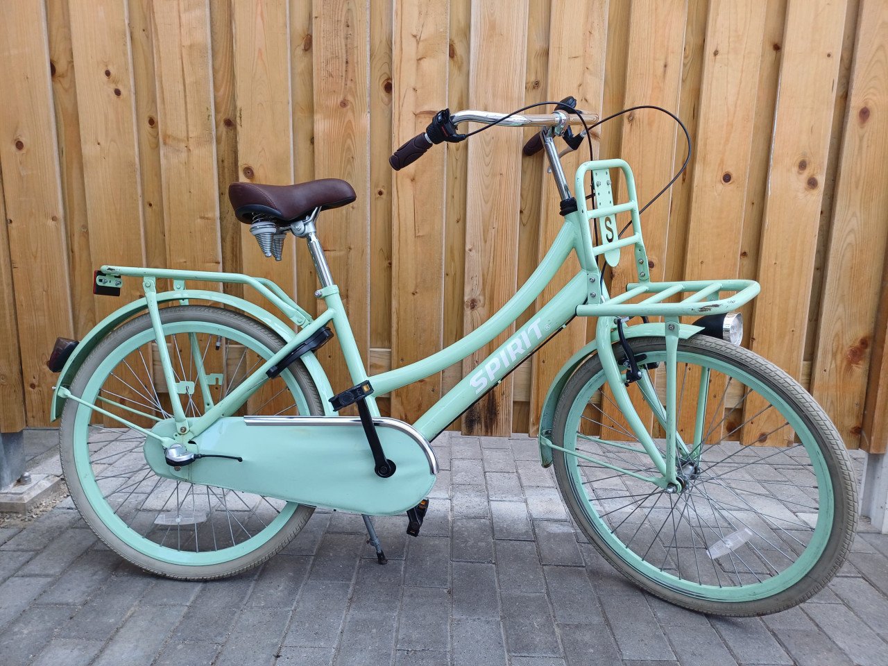 Nette meisjes fiets 24 inch.